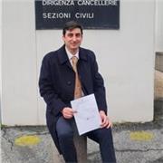 Insegnante di diritto da qualche anno, tengo lezioni private